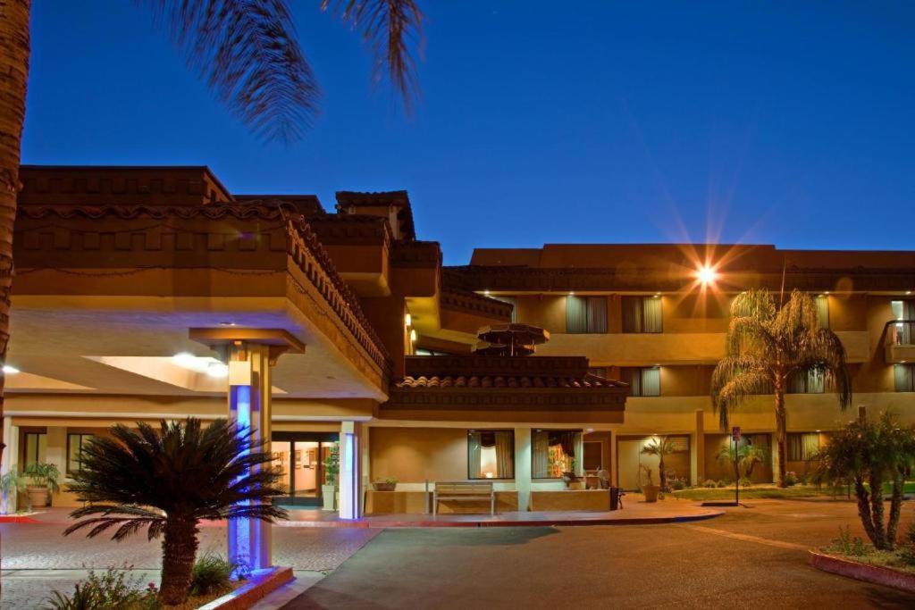 Hotel Xola Moreno Valley Zewnętrze zdjęcie